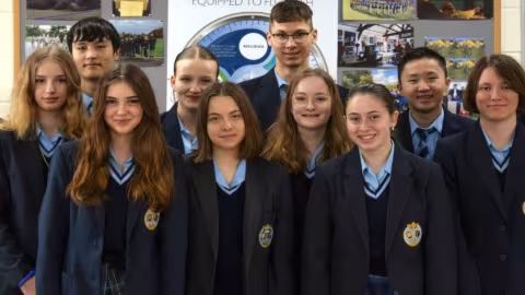 9c startet an Kingham Hill School