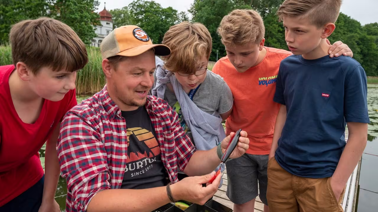 Mitarbeiter im Internat: Begleiten - Erziehen - Prägen