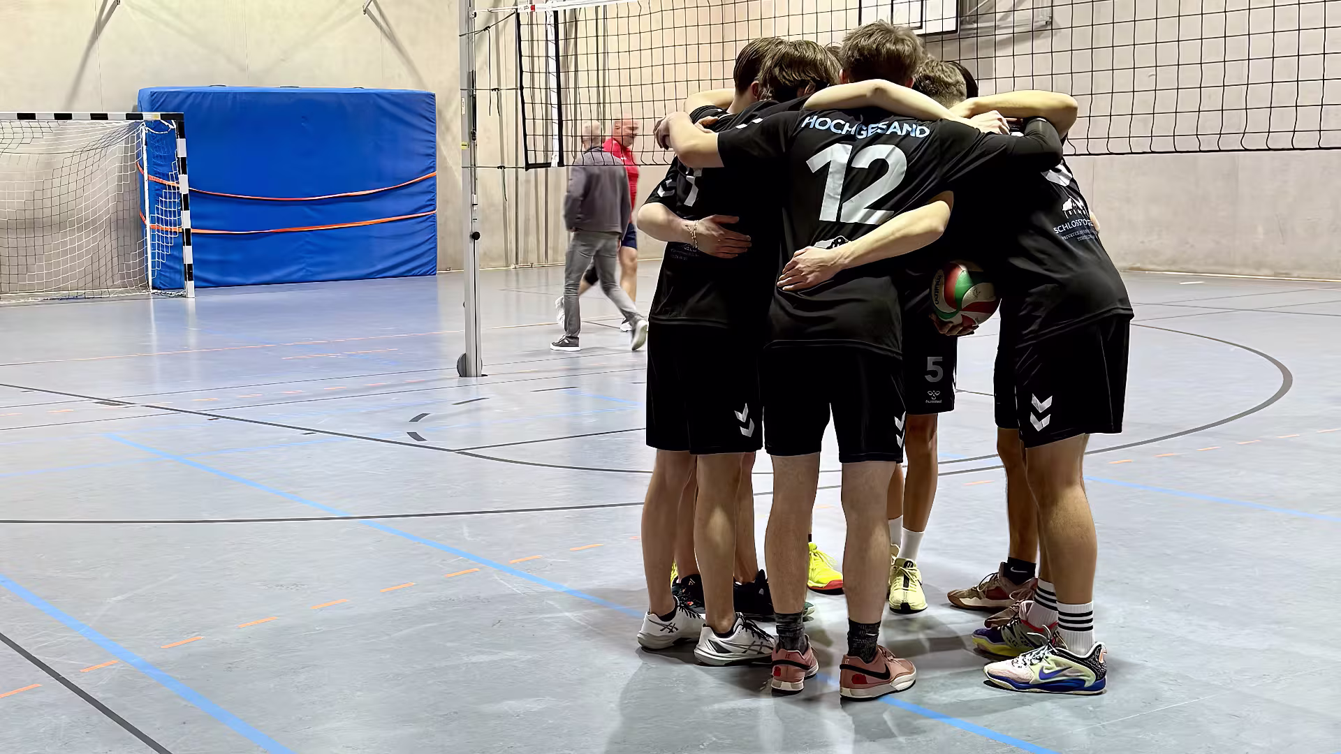 Teamprojekt Volleyball feiert Sieg in der Stadtliga