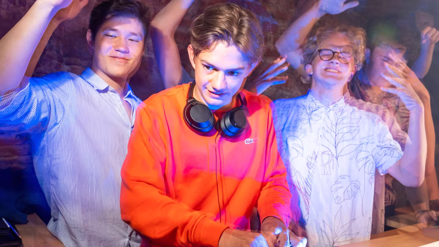 Internatseigene Discothek